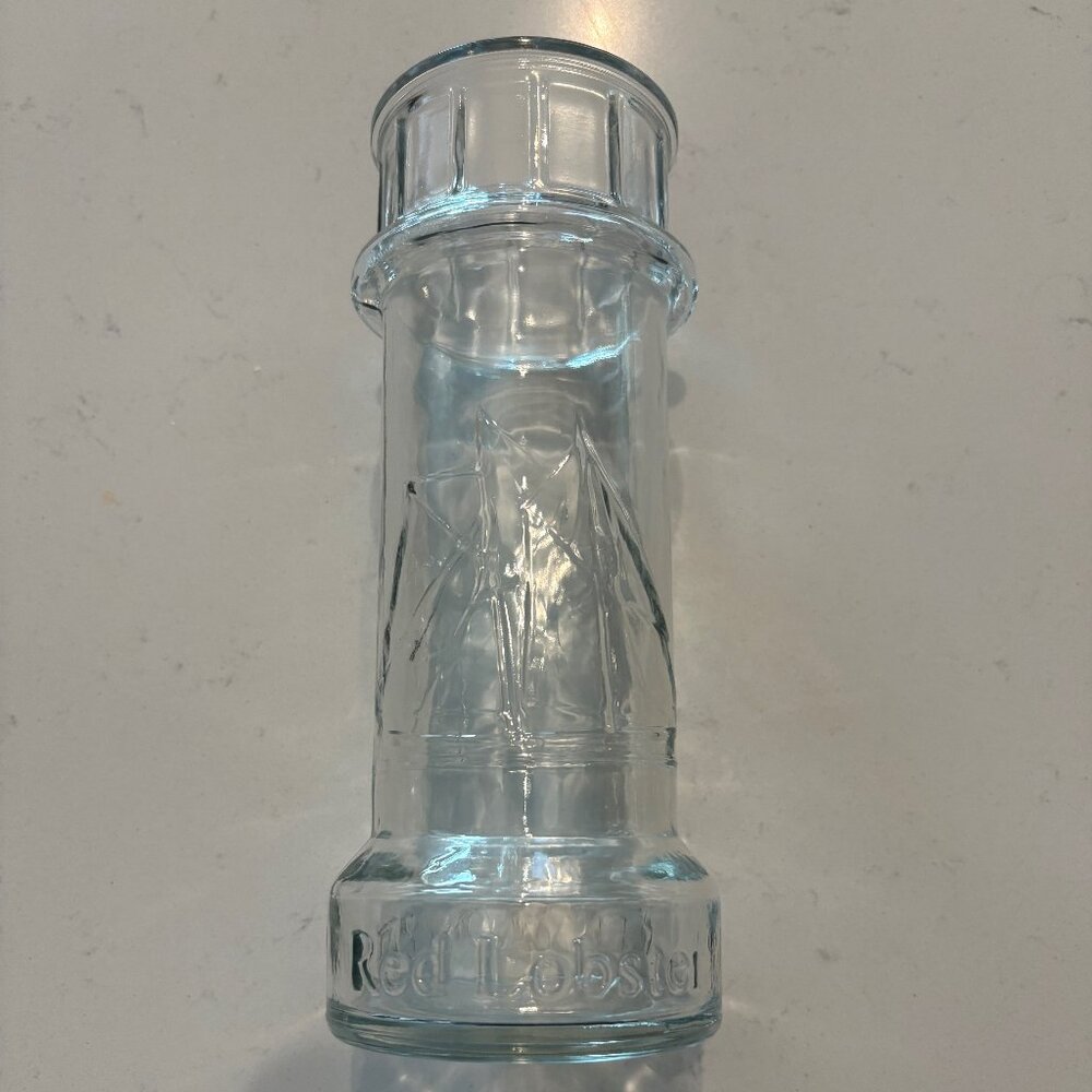 Red Lobster Glass. Clear. 7.5".